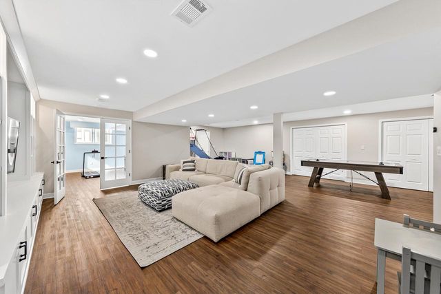 1118 Riverwalk COURT, Pewaukee, WI 53072