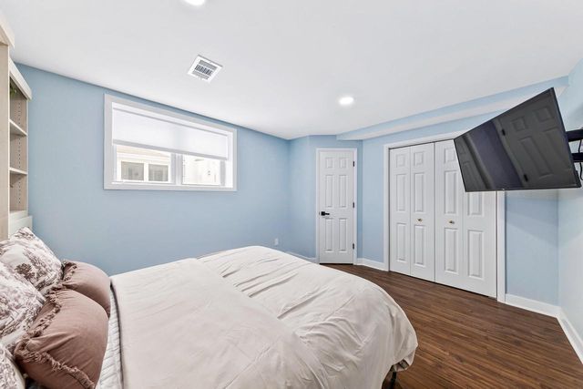 1118 Riverwalk COURT, Pewaukee, WI 53072