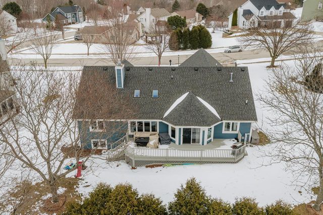 1118 Riverwalk COURT, Pewaukee, WI 53072