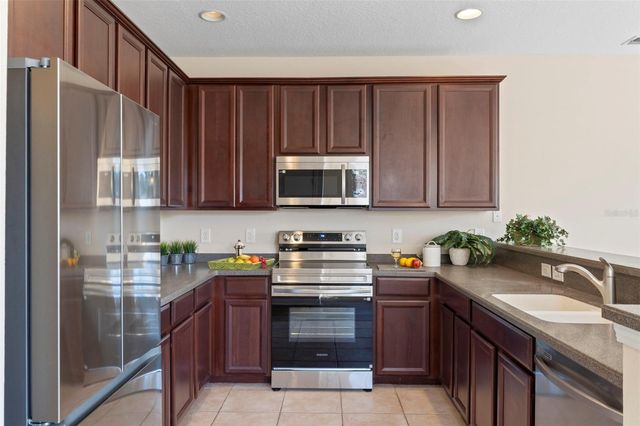 5621 BLACKFIN DRIVE, New Port Richey, FL 34652