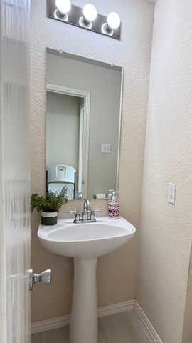 9208 Conestoga Drive, Fort Worth, TX 76131