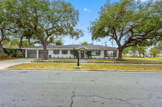 1005 APACHE TRAIL, Clearwater, FL 33755