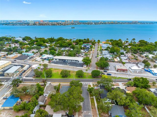 1005 APACHE TRAIL, Clearwater, FL 33755