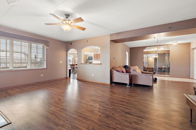 7935 Trinity Circle 1SE, Tinley Park, IL 60487