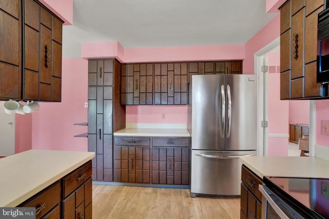 760 PINEHURST RD, York, PA 17402