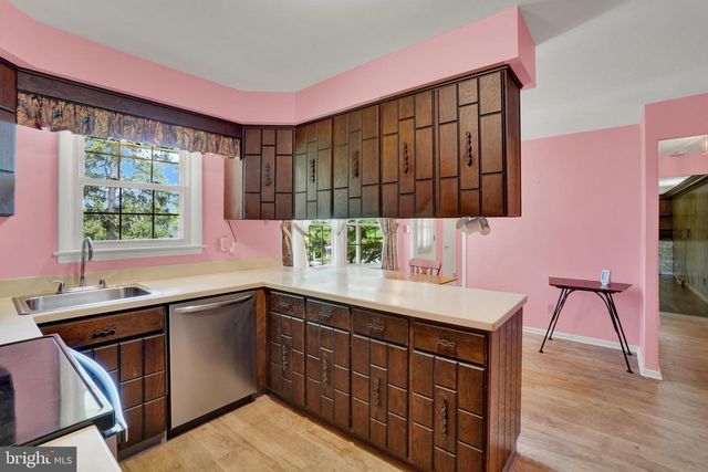 760 PINEHURST RD, York, PA 17402