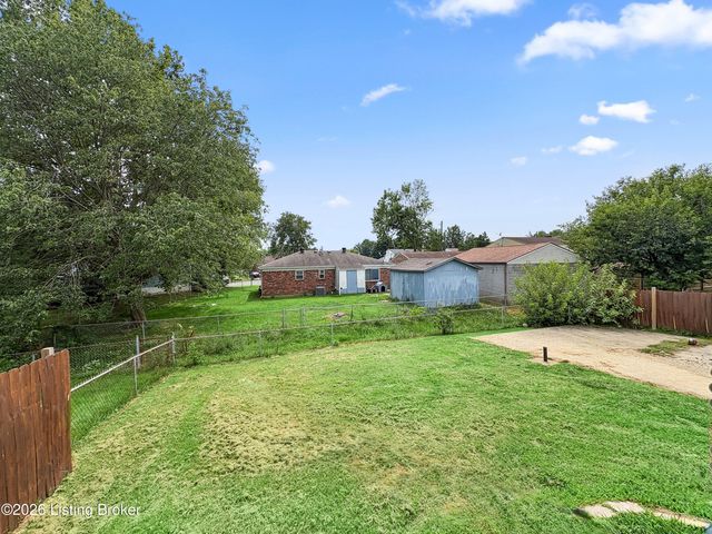 3714 Hillview Blvd, Louisville, KY 40229