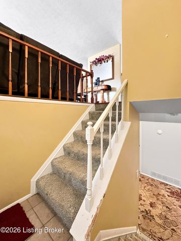 3714 Hillview Blvd, Louisville, KY 40229