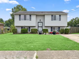 3714 Hillview Blvd, Louisville, KY 40229