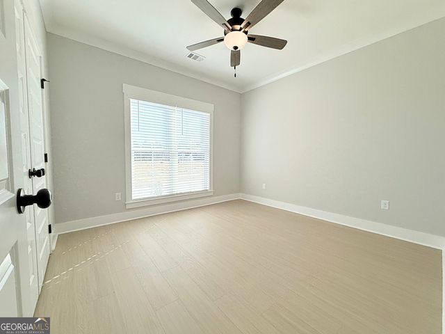 125 Pin Oak Lane, Statesboro, GA 30458