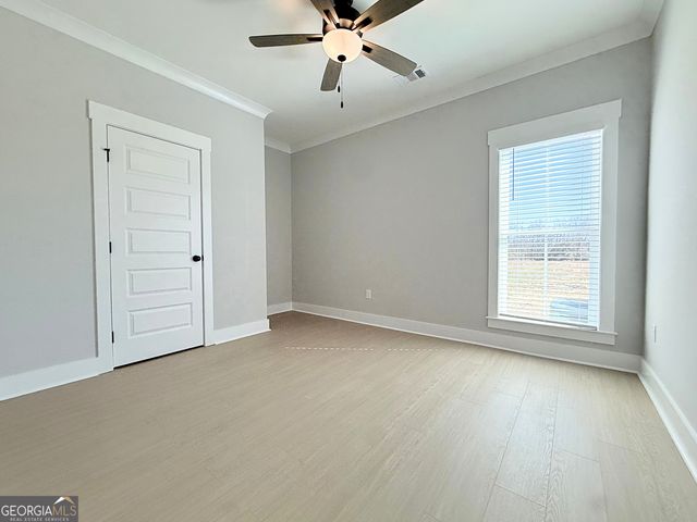 125 Pin Oak Lane, Statesboro, GA 30458