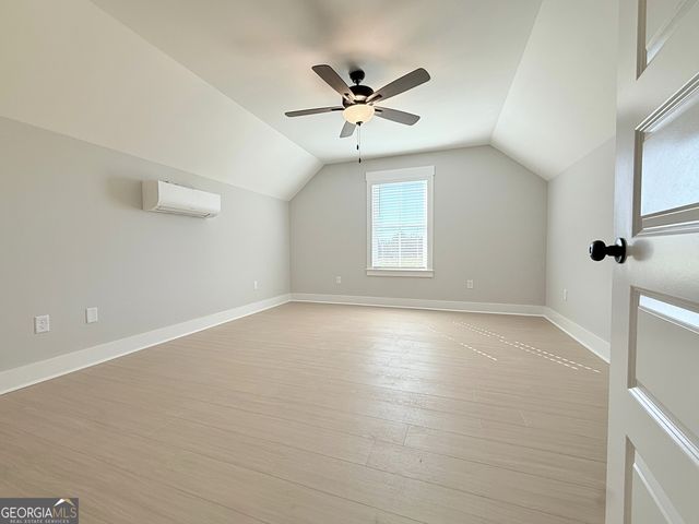 125 Pin Oak Lane, Statesboro, GA 30458