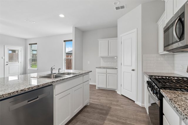 5420 Gold Pond Drive, Fort Worth, TX 76179