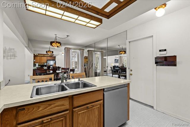 42158 Blossom Lane 44, Clinton Charter Township, MI 48038