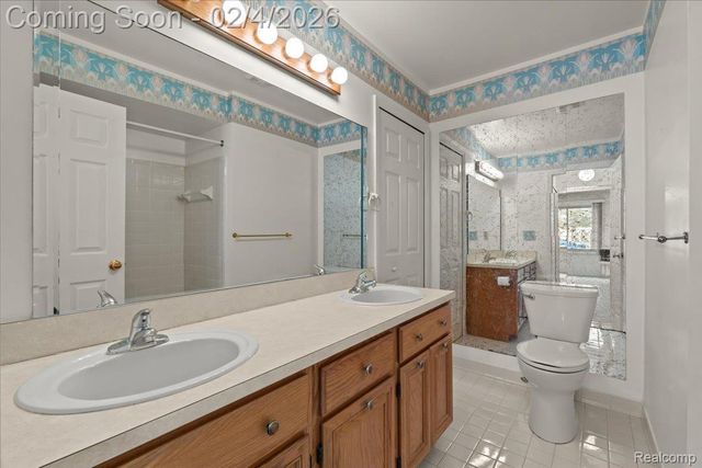 42158 Blossom Lane 44, Clinton Charter Township, MI 48038