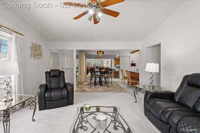 42158 Blossom Lane 44, Clinton Charter Township, MI 48038