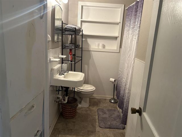 516 W Lyons St Street, Sulphur, LA 70663