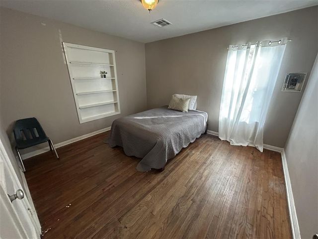 516 W Lyons St Street, Sulphur, LA 70663