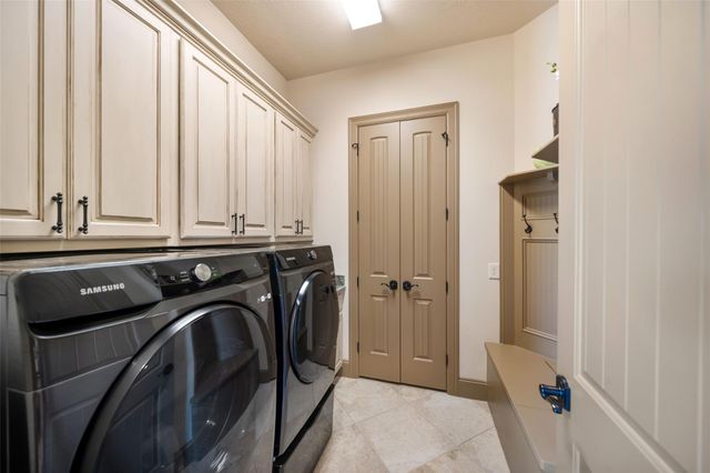 40 Stewart Road, New Waverly, TX 77358