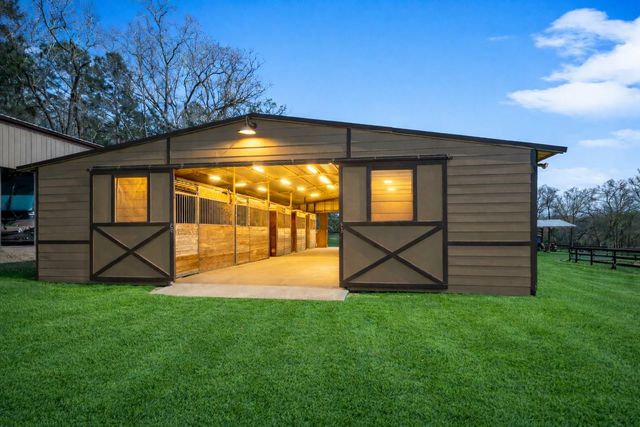 40 Stewart Road, New Waverly, TX 77358