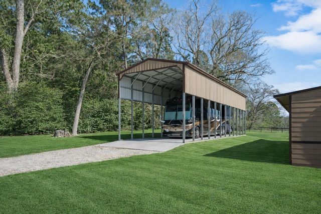 40 Stewart Road, New Waverly, TX 77358