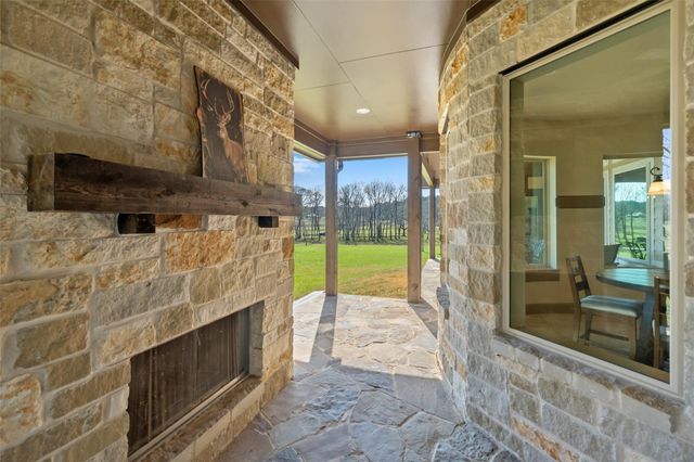 40 Stewart Road, New Waverly, TX 77358