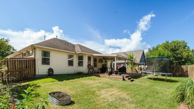 7090 Shadow Lake Drive, Willis, TX 77318