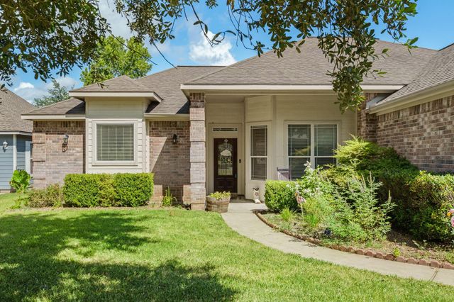 7090 Shadow Lake Drive, Willis, TX 77318