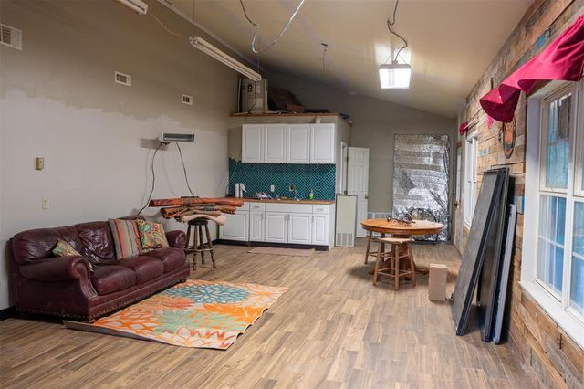 1301 E Rock Creek Road, Tuttle, OK 73089