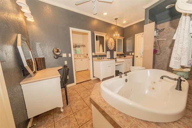 1301 E Rock Creek Road, Tuttle, OK 73089