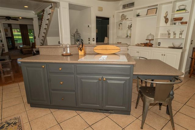 1301 E Rock Creek Road, Tuttle, OK 73089