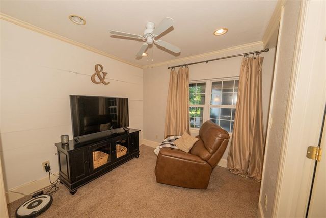 1301 E Rock Creek Road, Tuttle, OK 73089
