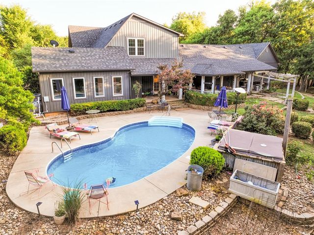 1301 E Rock Creek Road, Tuttle, OK 73089