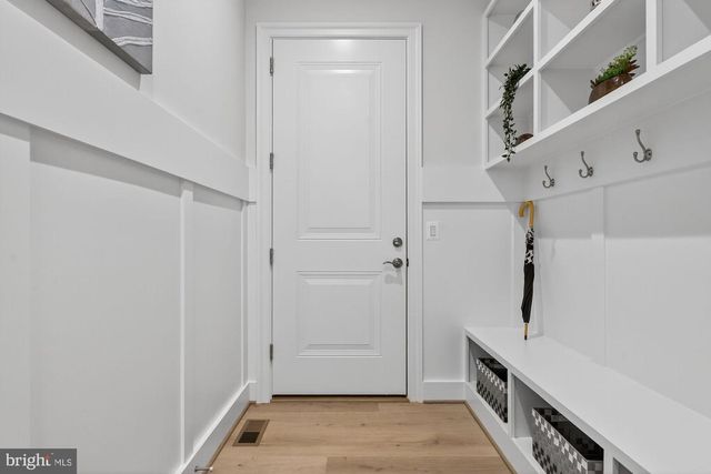 1314 MACBETH ST, Mclean, VA 22102