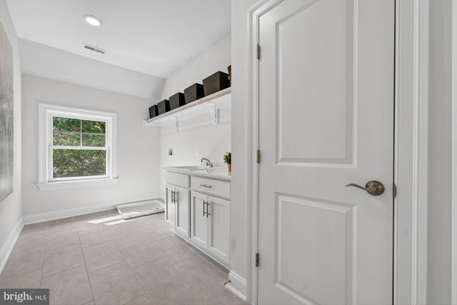 1314 MACBETH ST, Mclean, VA 22102