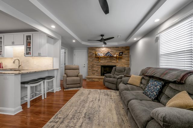 1824 Russell Cave Road, Lexington, KY 40505