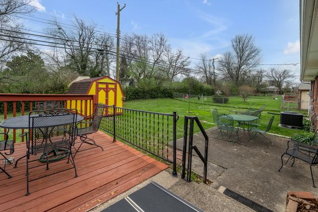 1824 Russell Cave Road, Lexington, KY 40505