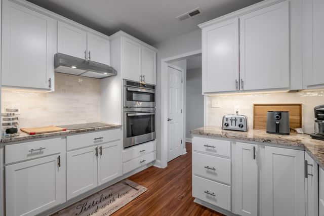 1824 Russell Cave Road, Lexington, KY 40505