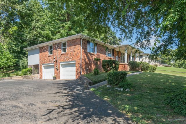 2724 Windemere Dr, Nashville, TN 37214