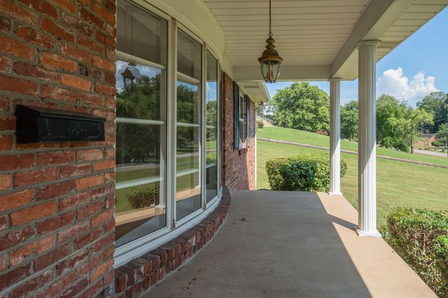 2724 Windemere Dr, Nashville, TN 37214