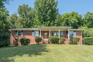 2724 Windemere Dr, Nashville, TN 37214