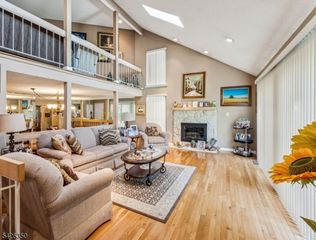 75 Linda Ln, Edison Twp., NJ 08820