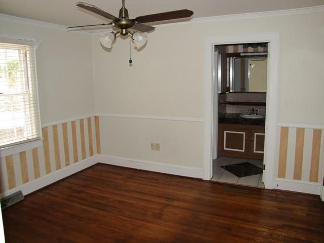 805 S Oak Street, Seneca, SC 29678