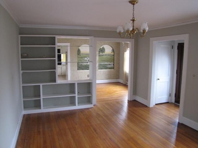 805 S Oak Street, Seneca, SC 29678