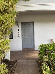 10537 NW 8th St, Pembroke Pines, FL 33026