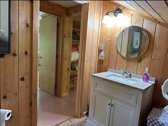 60 W Shore Road, New Hampton, NH 03256