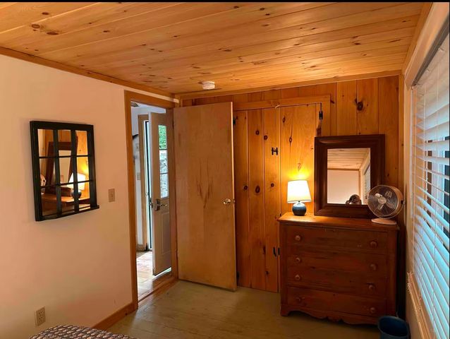 60 W Shore Road, New Hampton, NH 03256