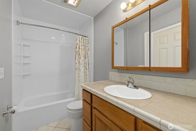 4909 38th Street NE, Tacoma, WA 98422