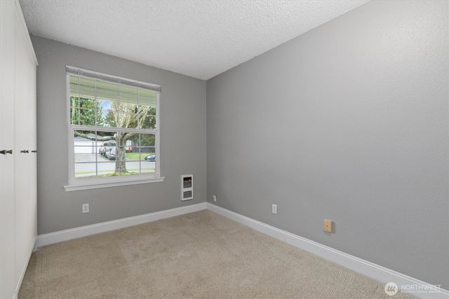 4909 38th Street NE, Tacoma, WA 98422