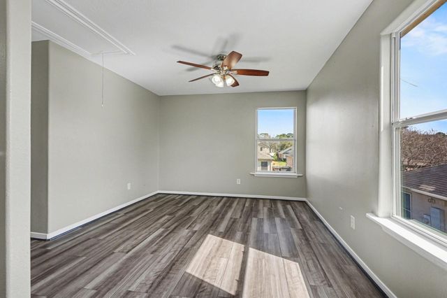 22034 Willow Shade Lane, Tomball, TX 77375